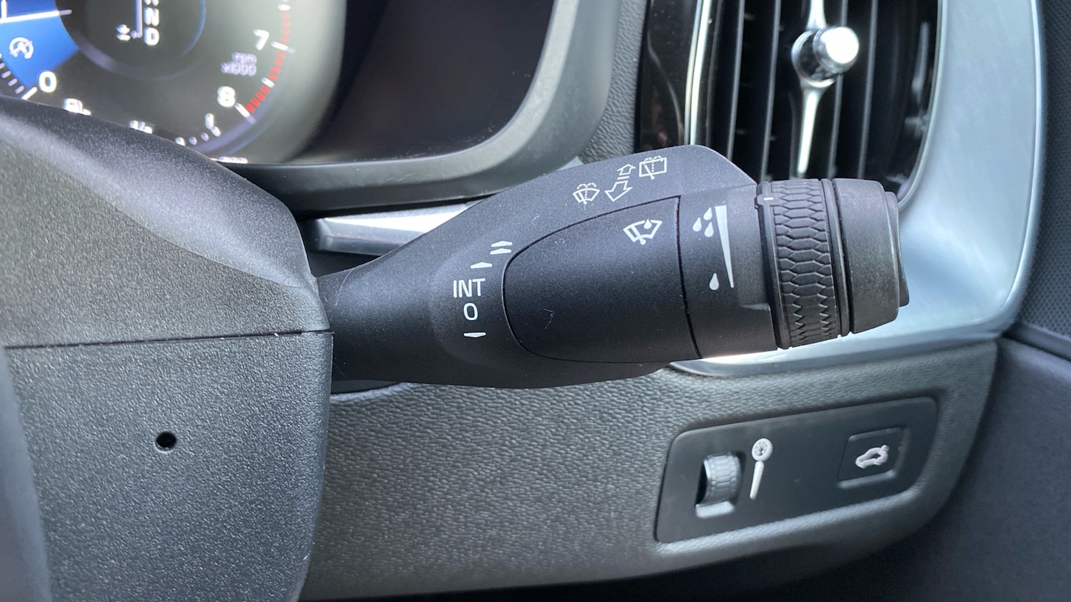 Used Volvo XC60 2019 for sale - 77274754: Photo 20