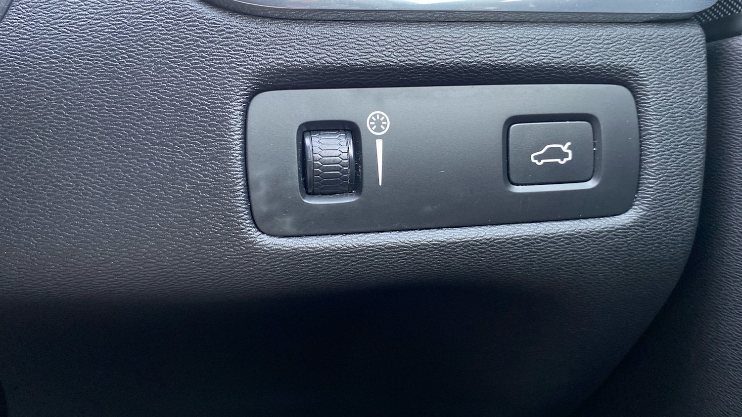 Used Volvo XC60 2019 for sale - 77274754: Photo 34