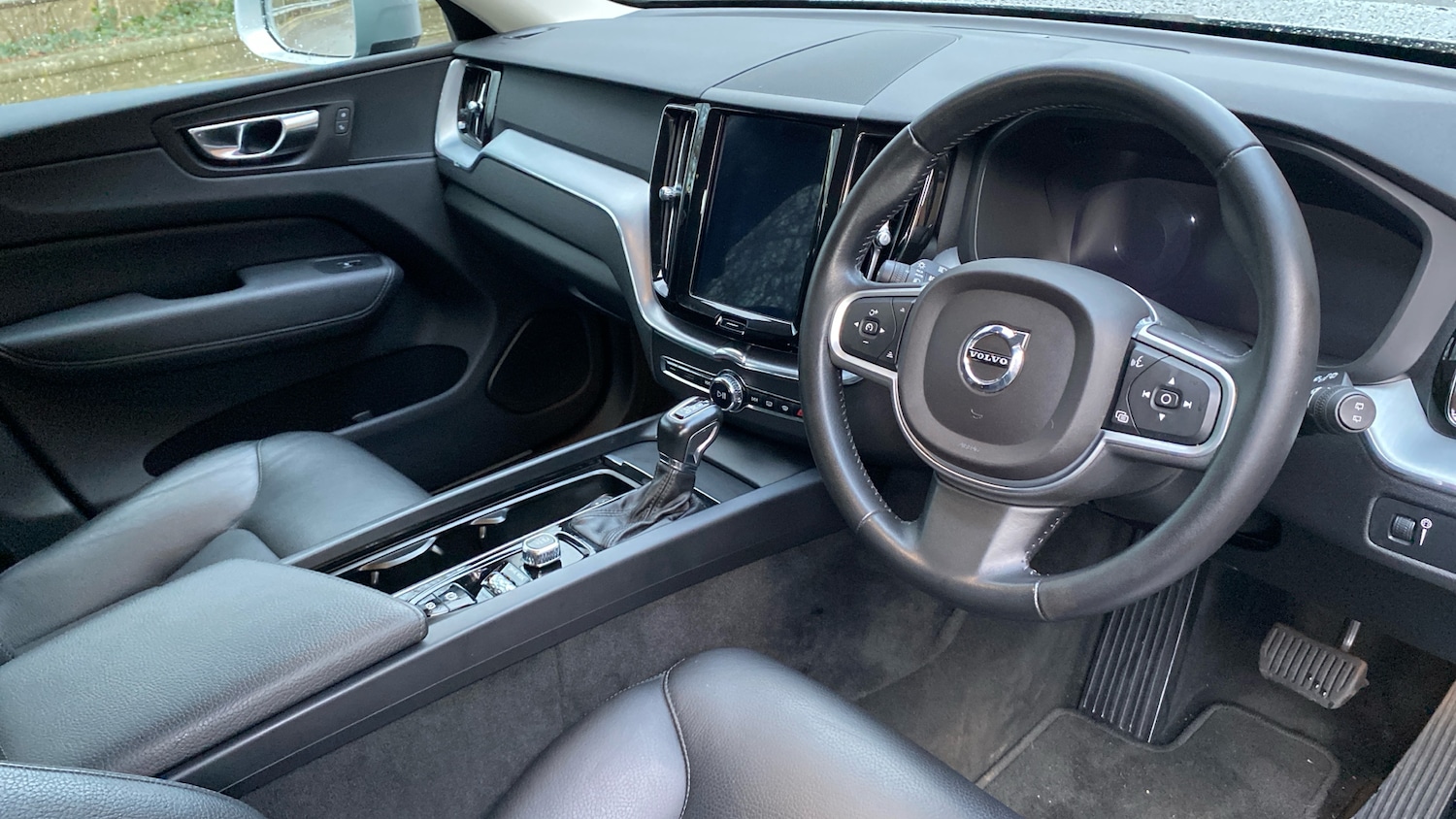 Used Volvo XC60 2019 for sale - 77274754: Photo 4