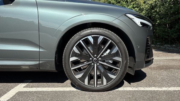 Used Volvo XC60 2025 for sale - 75381354: Photo 16