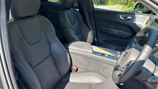 Used Volvo XC60 2025 for sale - 75381354: Photo 9