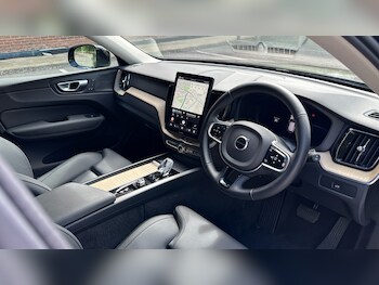Used Volvo XC60 2025 for sale - 78325267: Photo