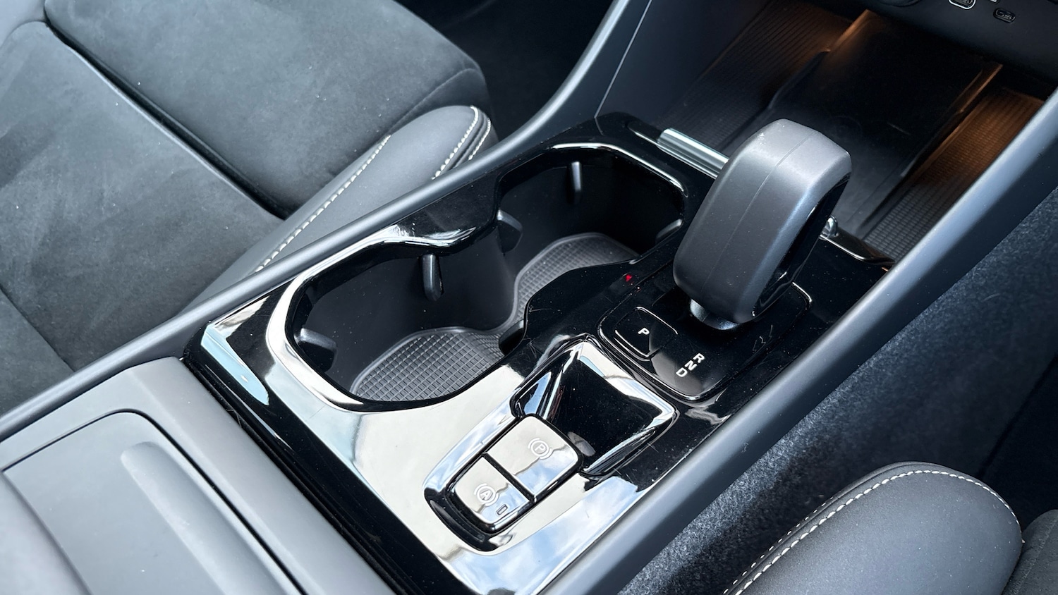 Used Volvo XC40 2023 for sale - 77171071: Photo 24