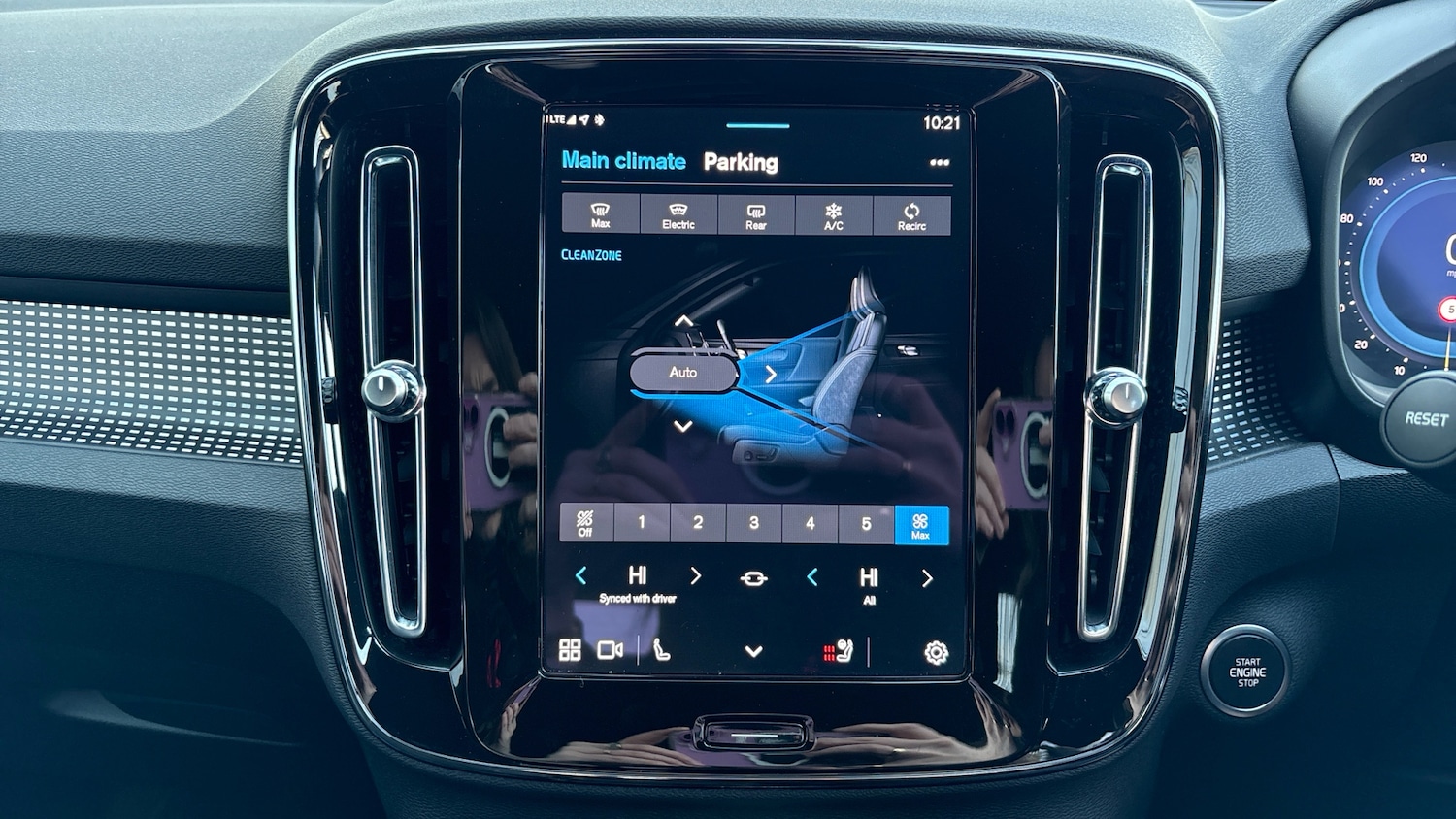 Used Volvo XC40 2023 for sale - 77171071: Photo 36