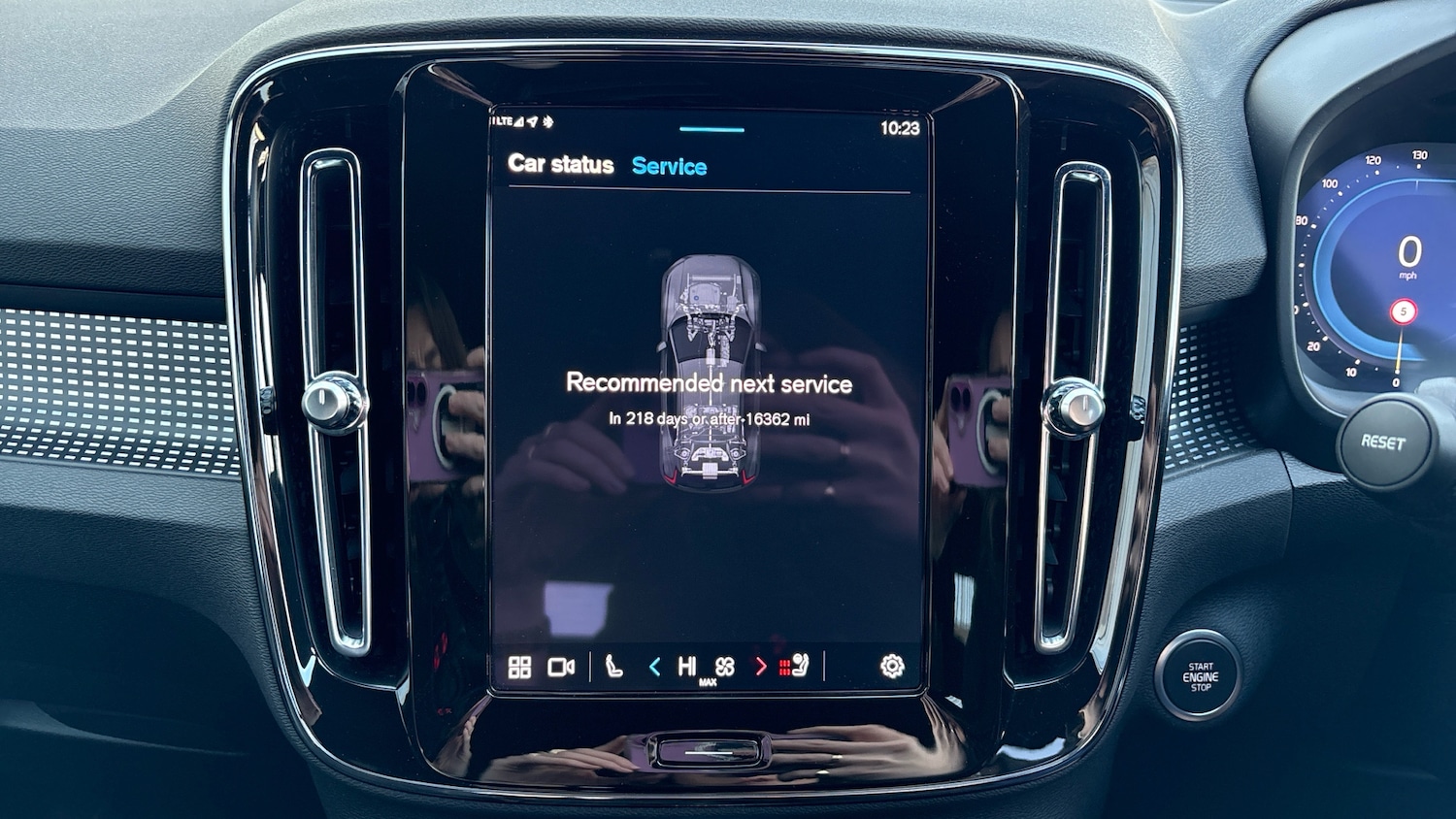 Used Volvo XC40 2023 for sale - 77171071: Photo 39