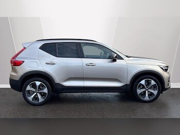 Used Volvo XC40 2023 for sale - 77171071: Photo