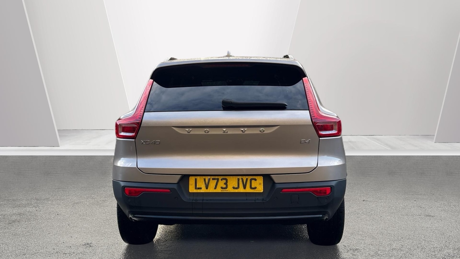 Used Volvo XC40 2023 for sale - 77171071: Photo 7