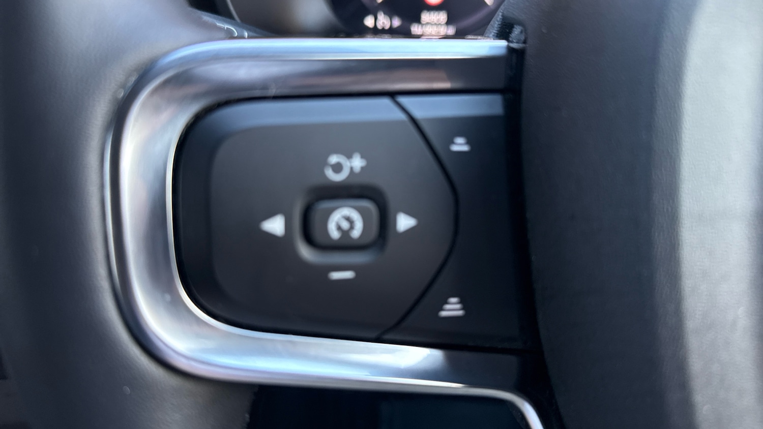 Used Volvo XC40 2021 for sale - 76946703: Photo 25