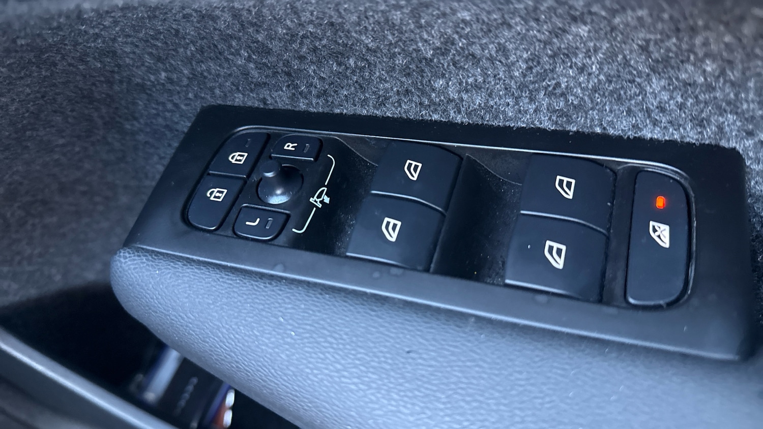 Used Volvo XC40 2021 for sale - 76946703: Photo 26