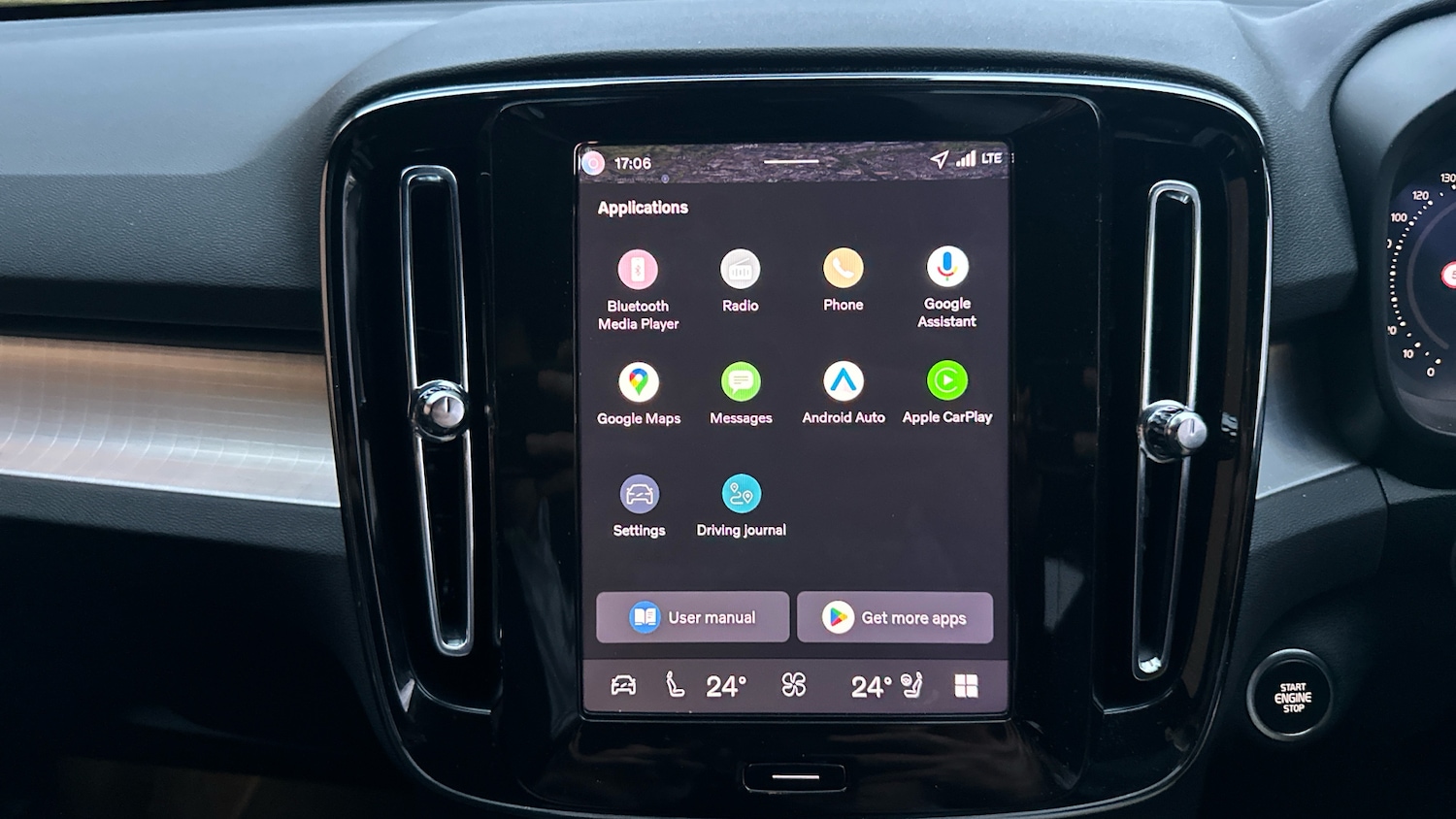 Used Volvo XC40 2025 for sale - 76653205: Photo 12