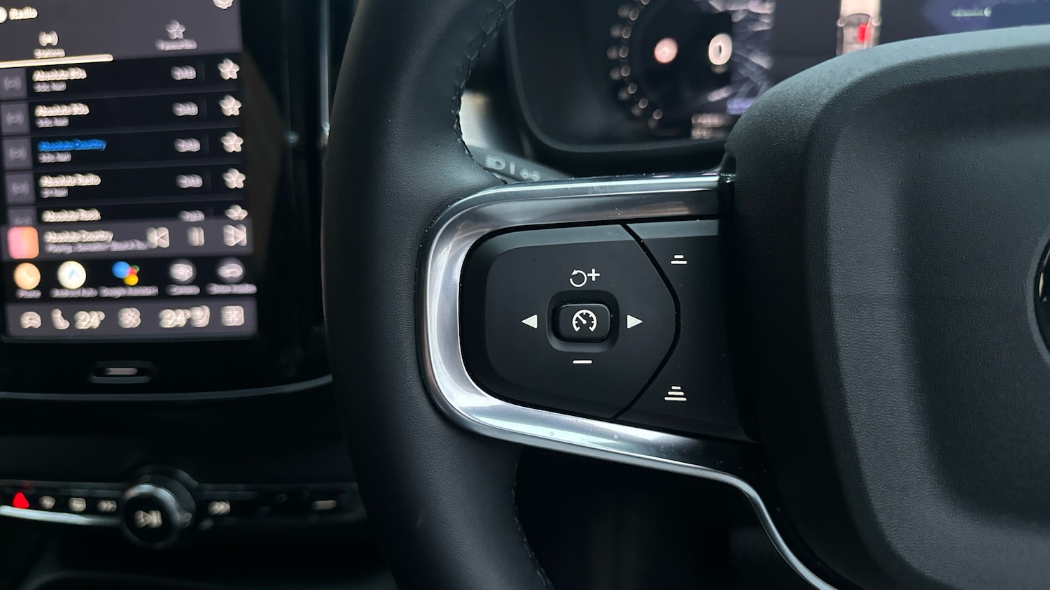 Used Volvo XC40 2025 for sale - 76653205: Photo 20