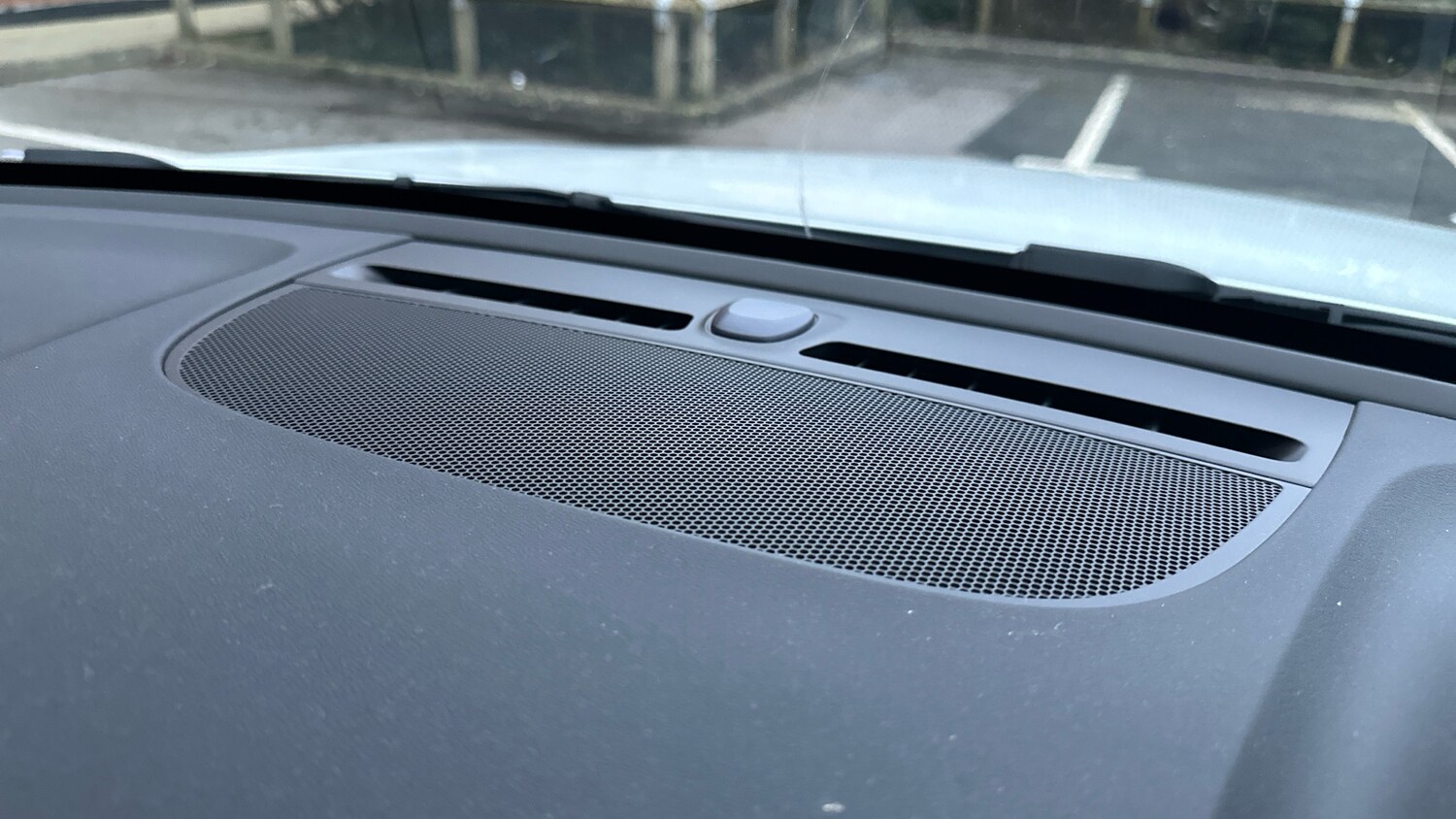 Used Volvo XC40 2025 for sale - 76653205: Photo 24