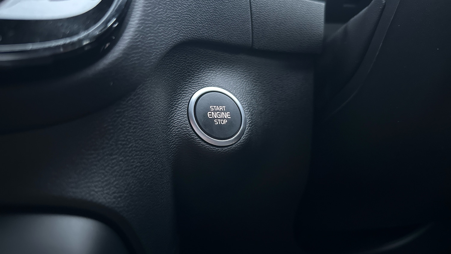 Used Volvo XC40 2025 for sale - 76653205: Photo 26