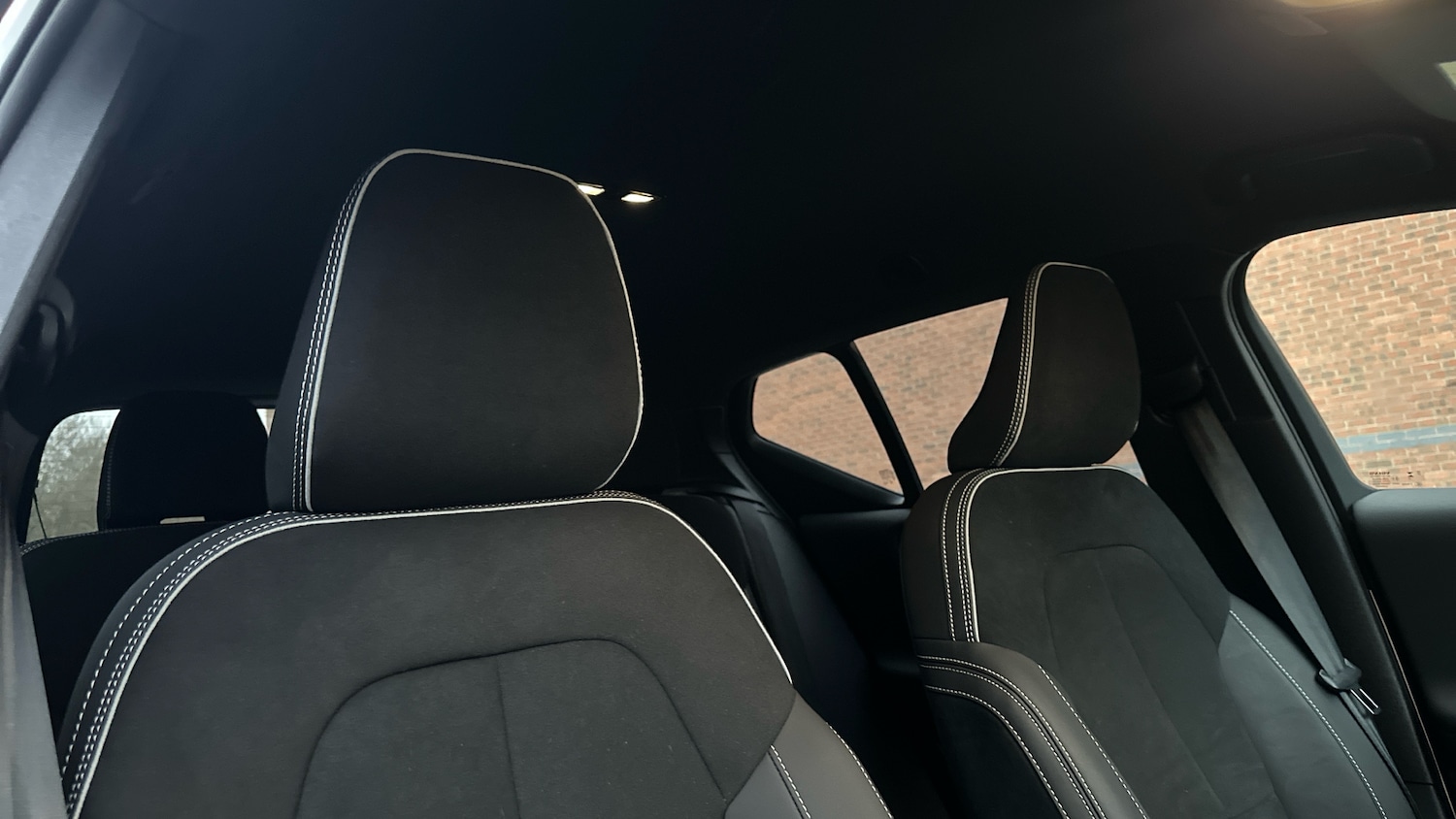 Used Volvo XC40 2025 for sale - 76653205: Photo 30