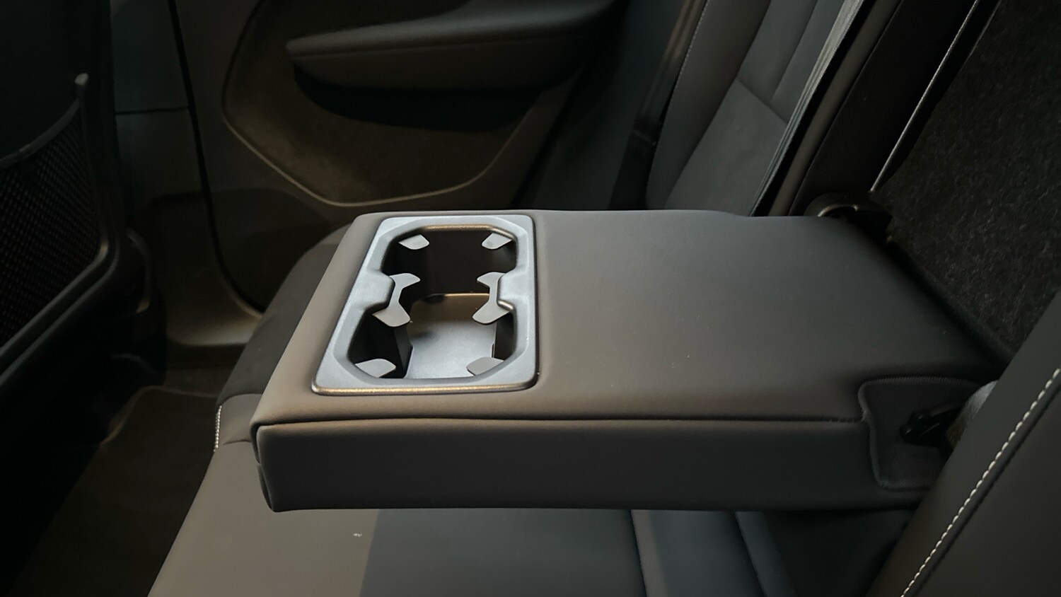 Used Volvo XC40 2025 for sale - 76653205: Photo 33