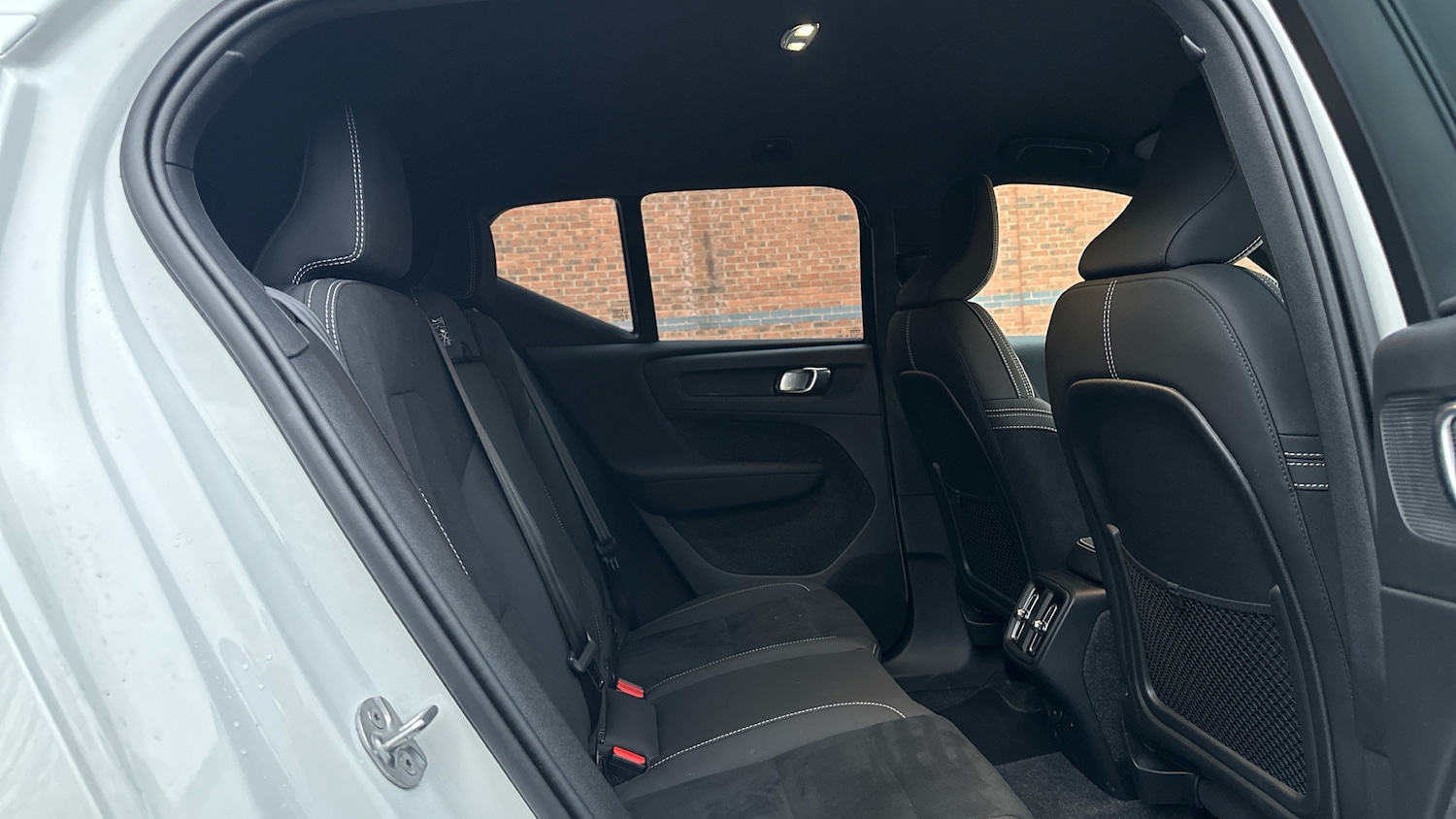 Used Volvo XC40 2025 for sale - 76653205: Photo 6