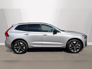Used Volvo XC60 2025 for sale - 79511932: Photo