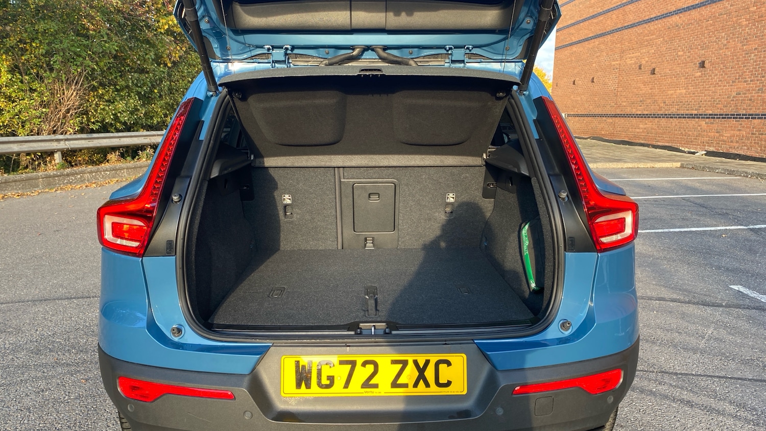 Used Volvo XC40 2023 for sale - 76653260: Photo 17