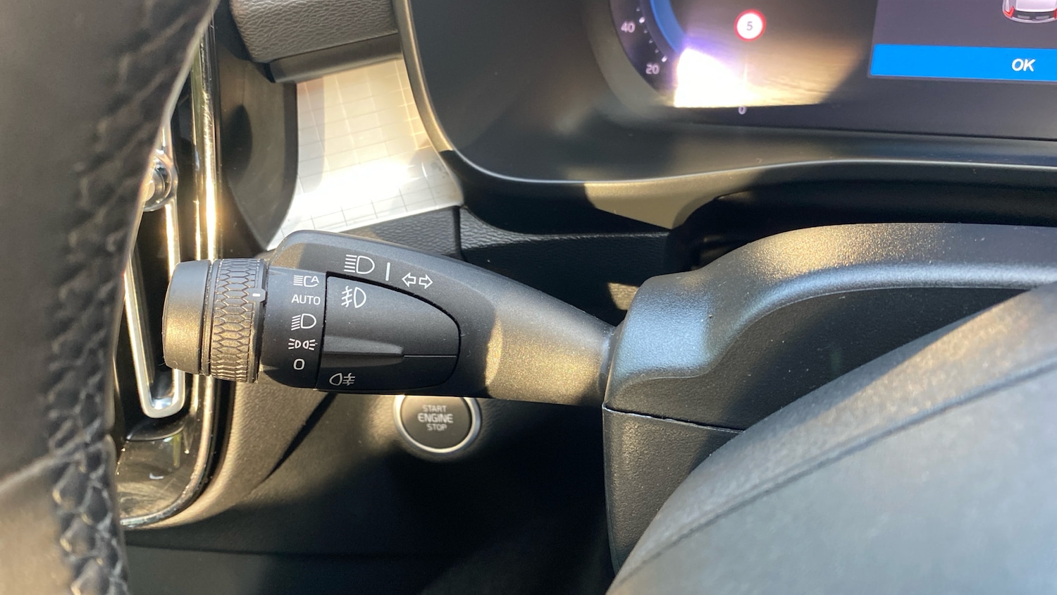 Used Volvo XC40 2023 for sale - 76653260: Photo 24