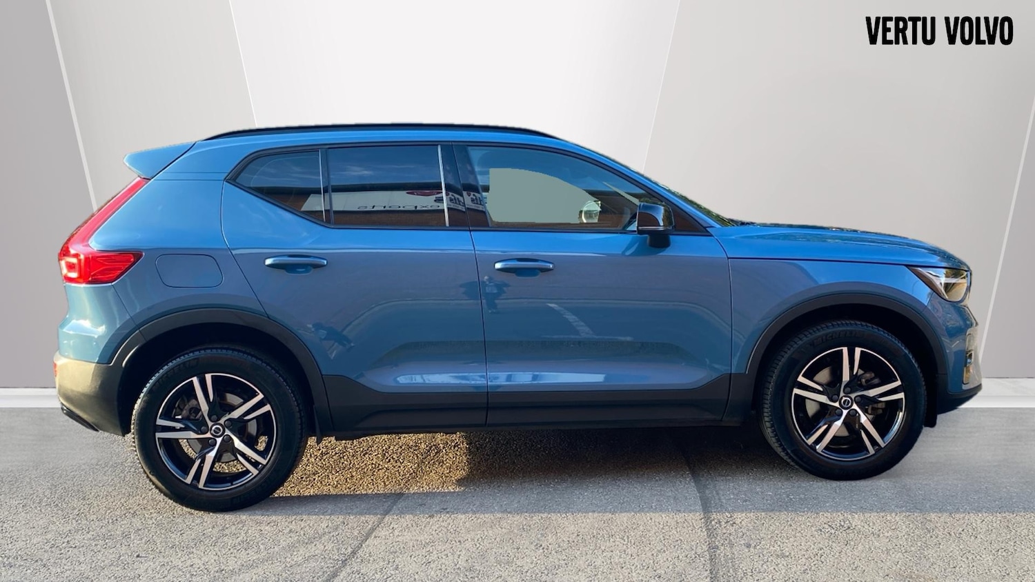 Used Volvo XC40 2023 for sale - 76653260: Photo 3