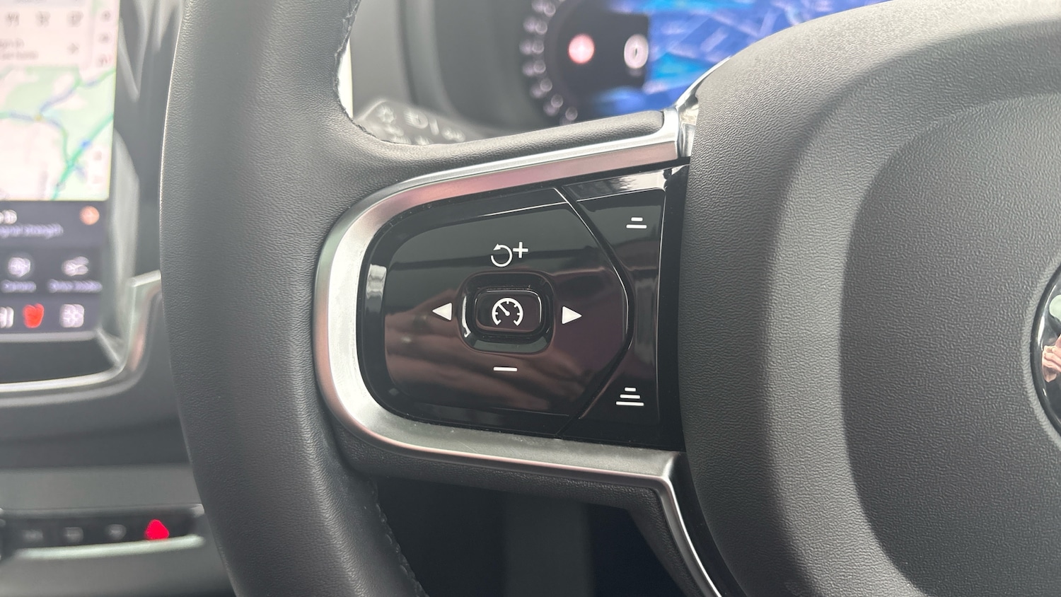 Used Volvo XC60 2023 for sale - 78081615: Photo 20