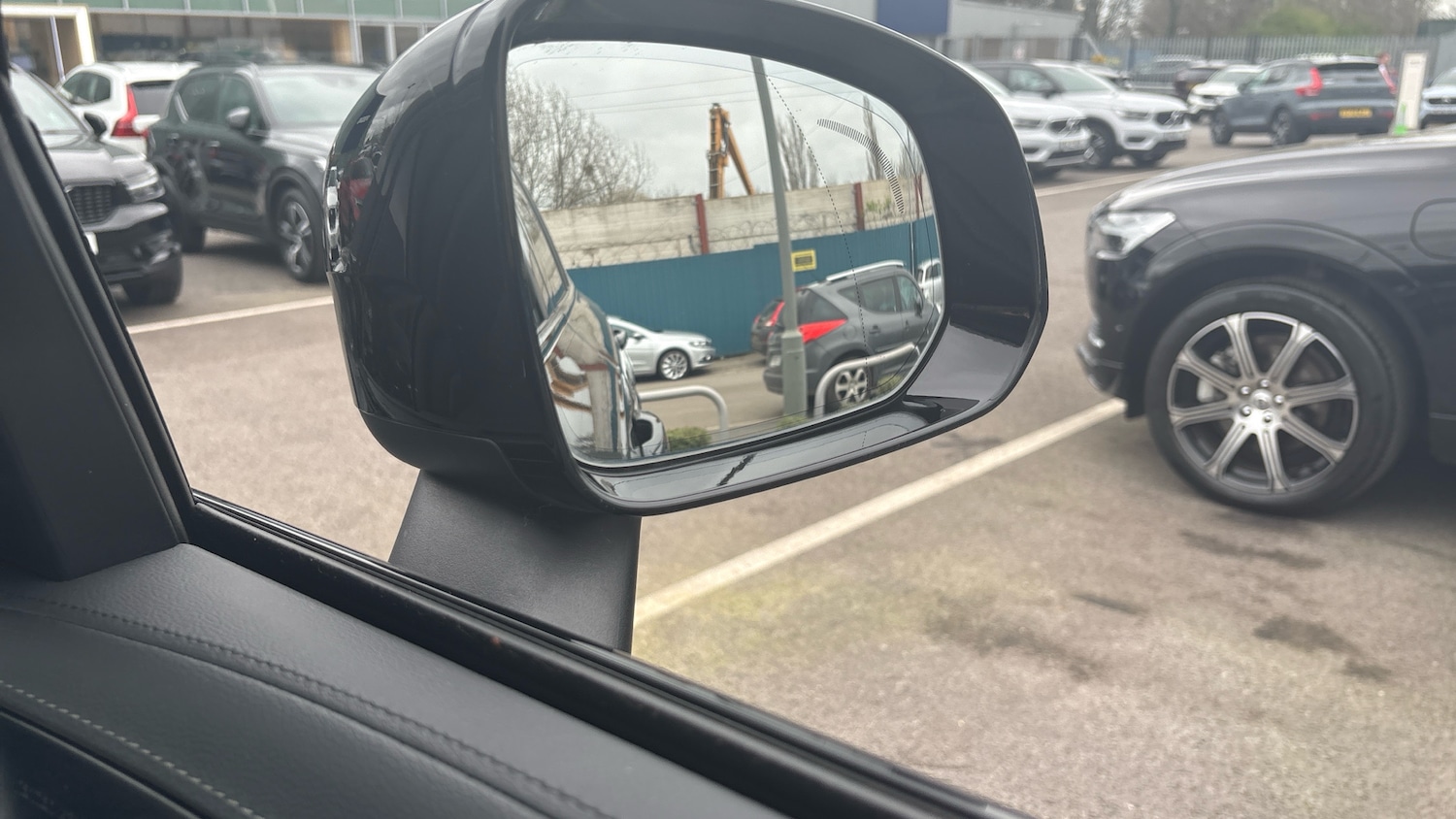 Used Volvo XC60 2023 for sale - 78081615: Photo 30