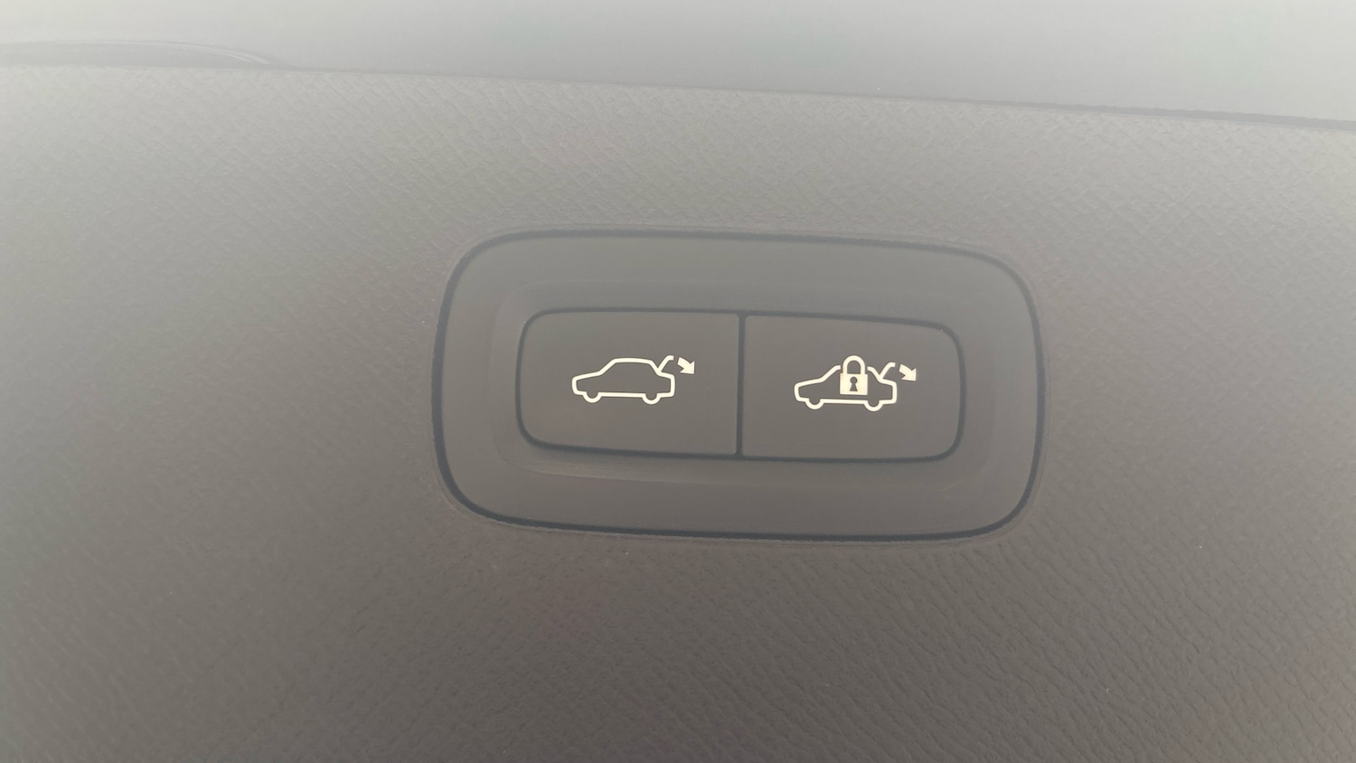 Used Volvo XC60 2023 for sale - 78081615: Photo 33