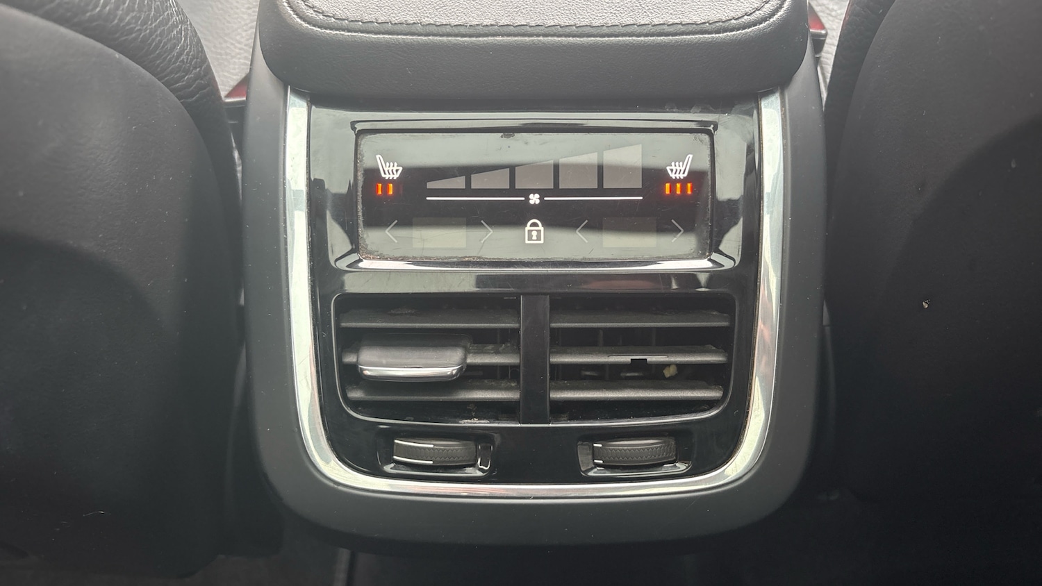 Used Volvo XC60 2023 for sale - 78081615: Photo 35