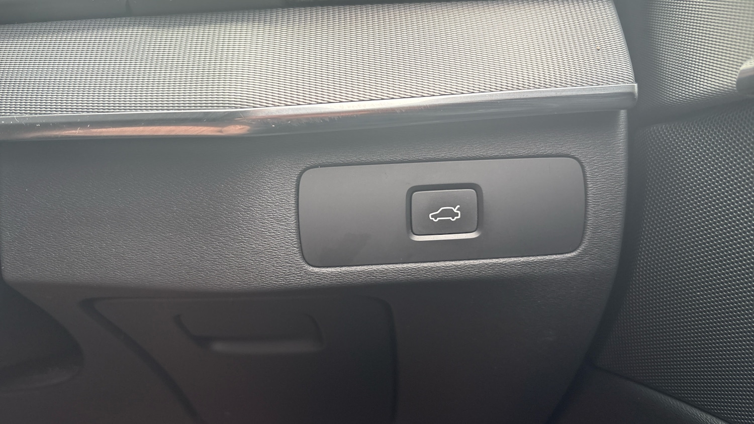 Used Volvo XC60 2023 for sale - 78081615: Photo 40