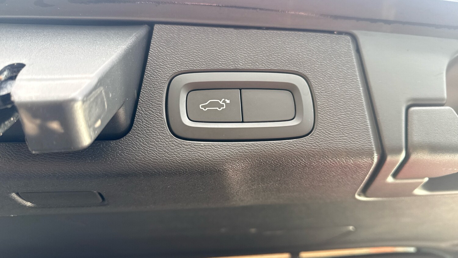 Used Volvo XC60 2024 for sale - 77339168: Photo 17