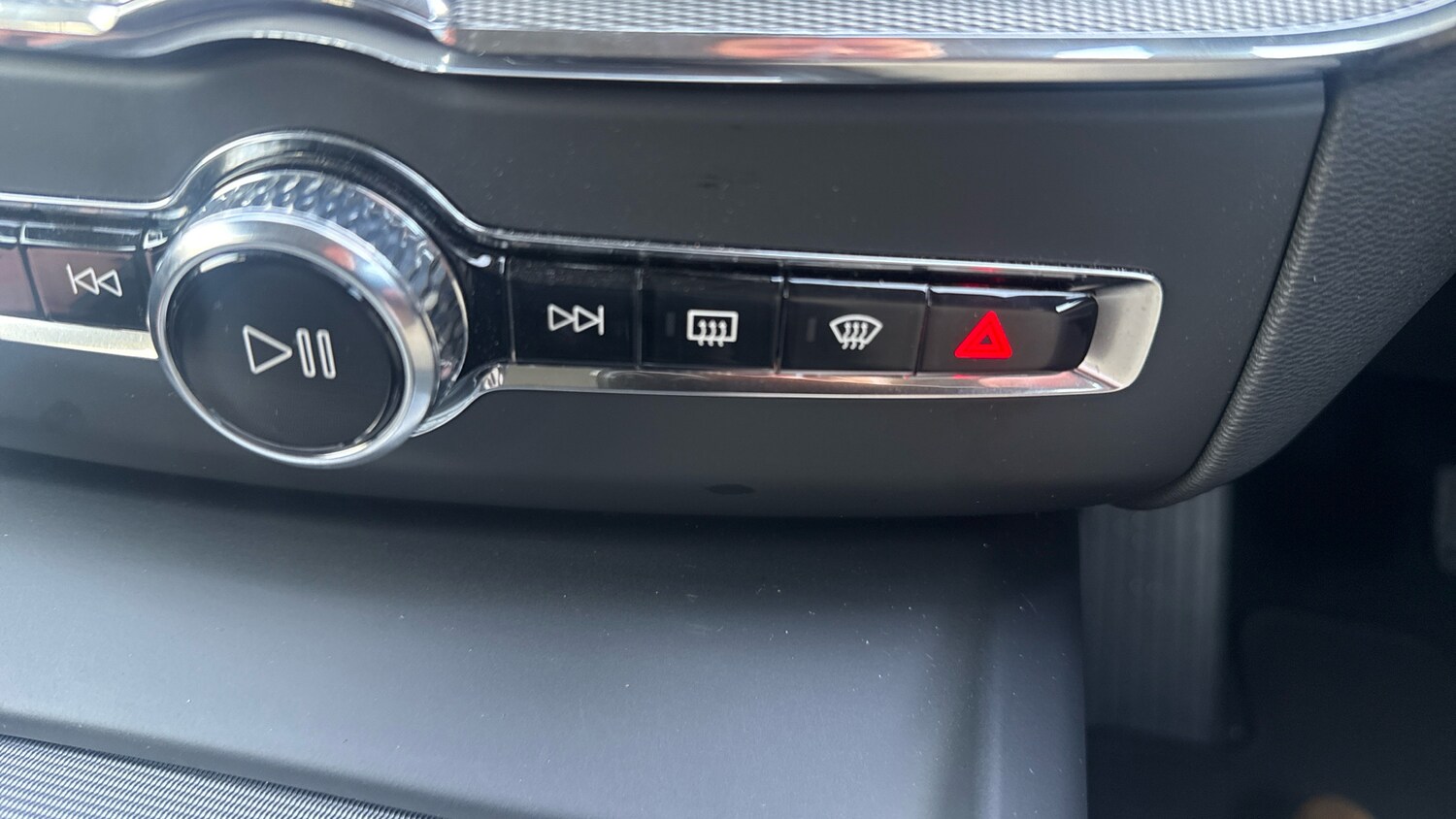 Used Volvo XC60 2024 for sale - 77339168: Photo 41