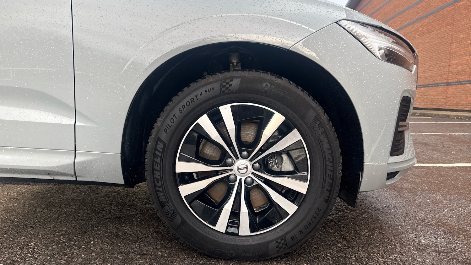 Used Volvo XC60 2024 for sale - 77339168: Photo 9