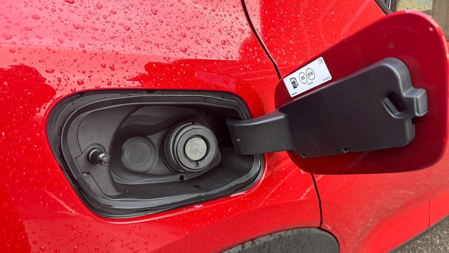 Used Volvo XC40 2024 for sale - 77339160: Photo 15