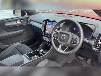 Used Volvo XC40 2024 for sale - 77339160: Photo