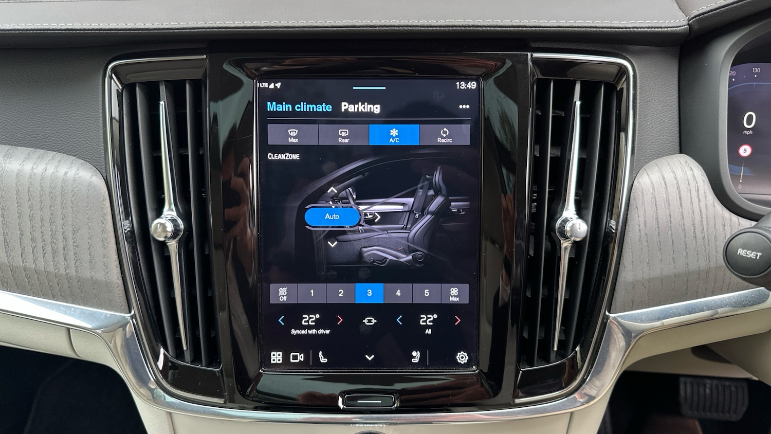 Used Volvo V90 2024 for sale - 76653266: Photo 21