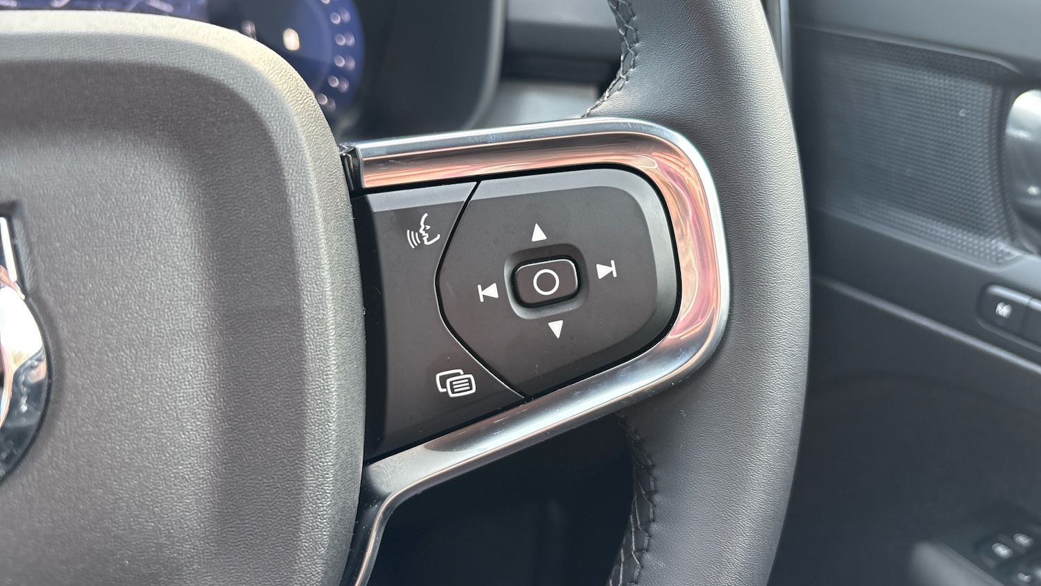 Used Volvo XC40 2025 for sale - 77171078: Photo 21