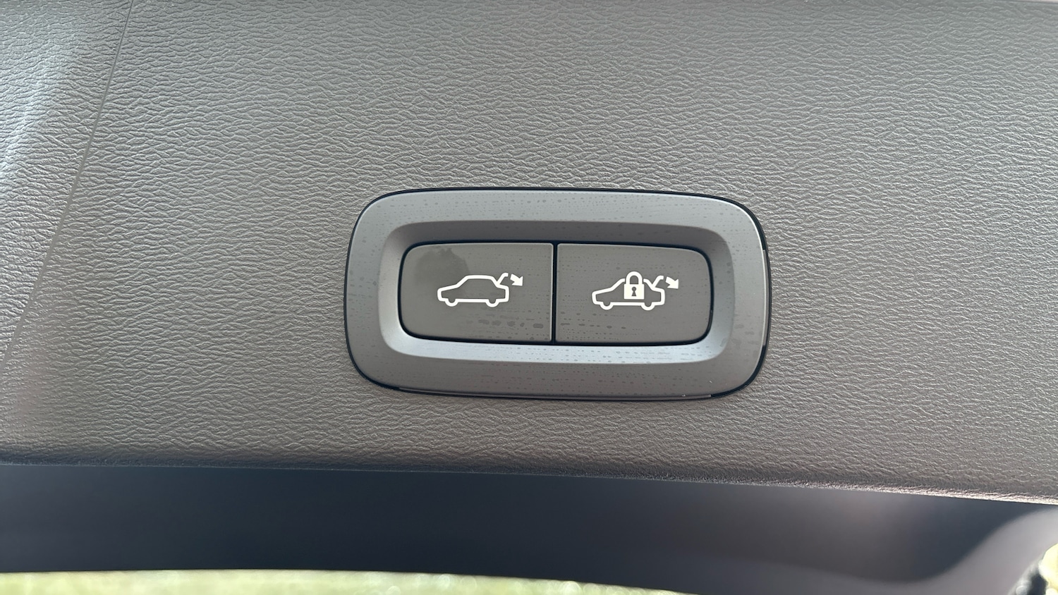 Used Volvo XC40 2025 for sale - 77171078: Photo 32