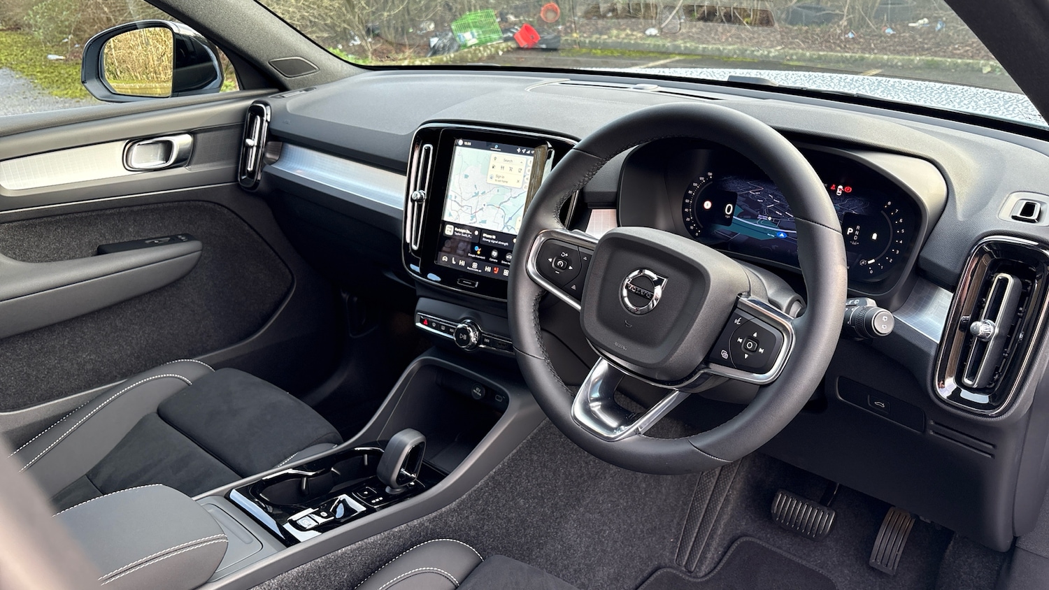 Used Volvo XC40 2025 for sale - 77171078: Photo 4