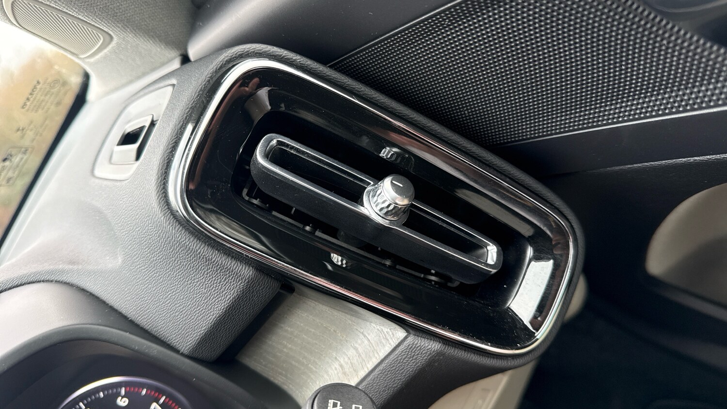 Used Volvo XC40 2020 for sale - 77465557: Photo 27