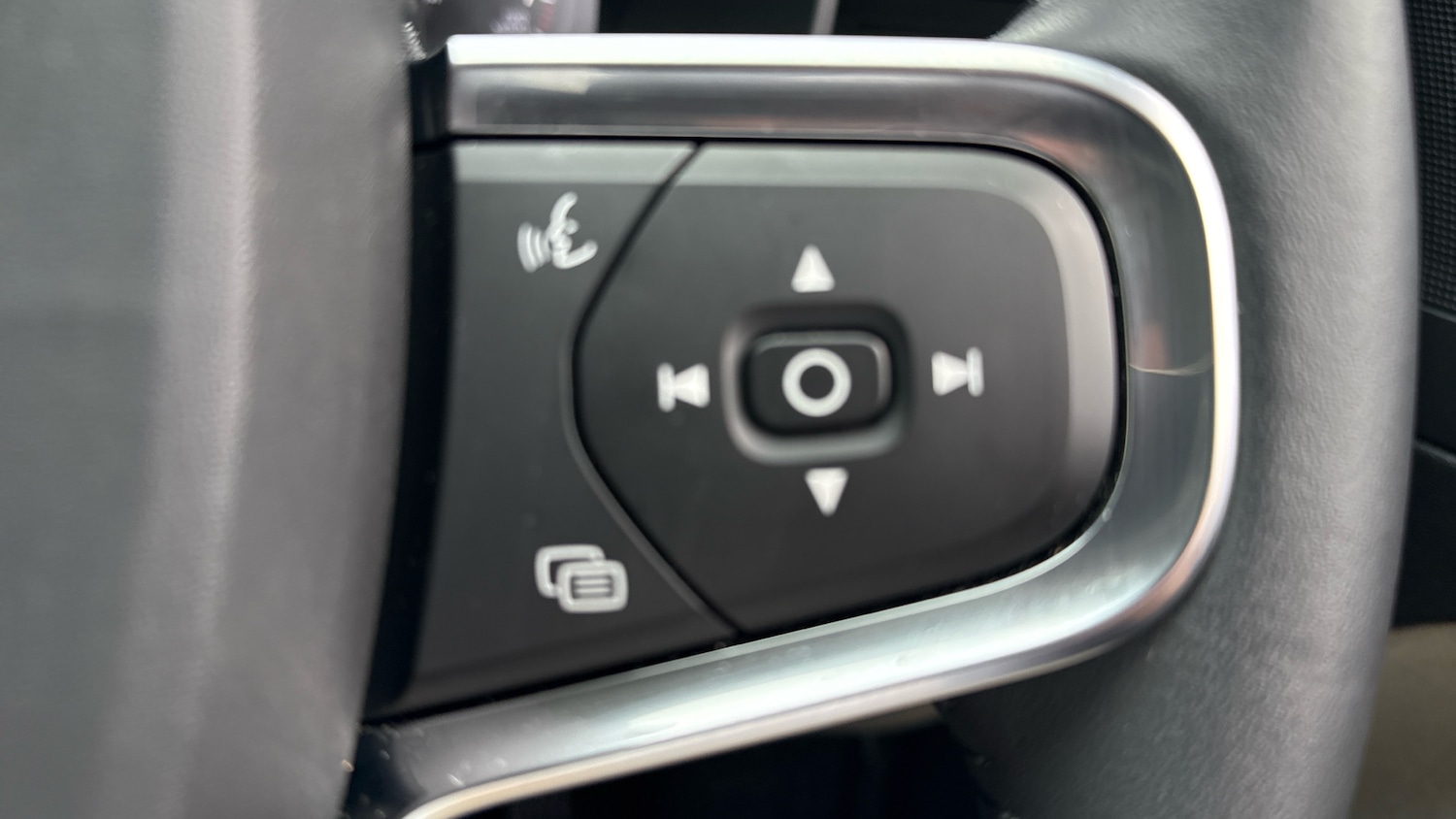 Used Volvo XC40 2020 for sale - 77465557: Photo 28