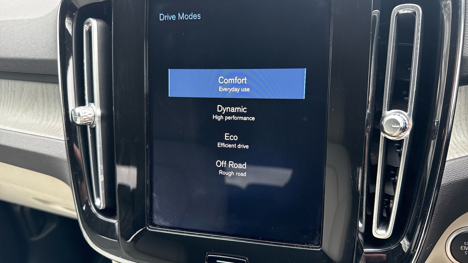 Used Volvo XC40 2020 for sale - 77465557: Photo 39