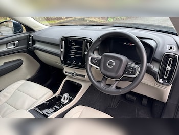 Used Volvo XC40 2020 for sale - 77465557: Photo