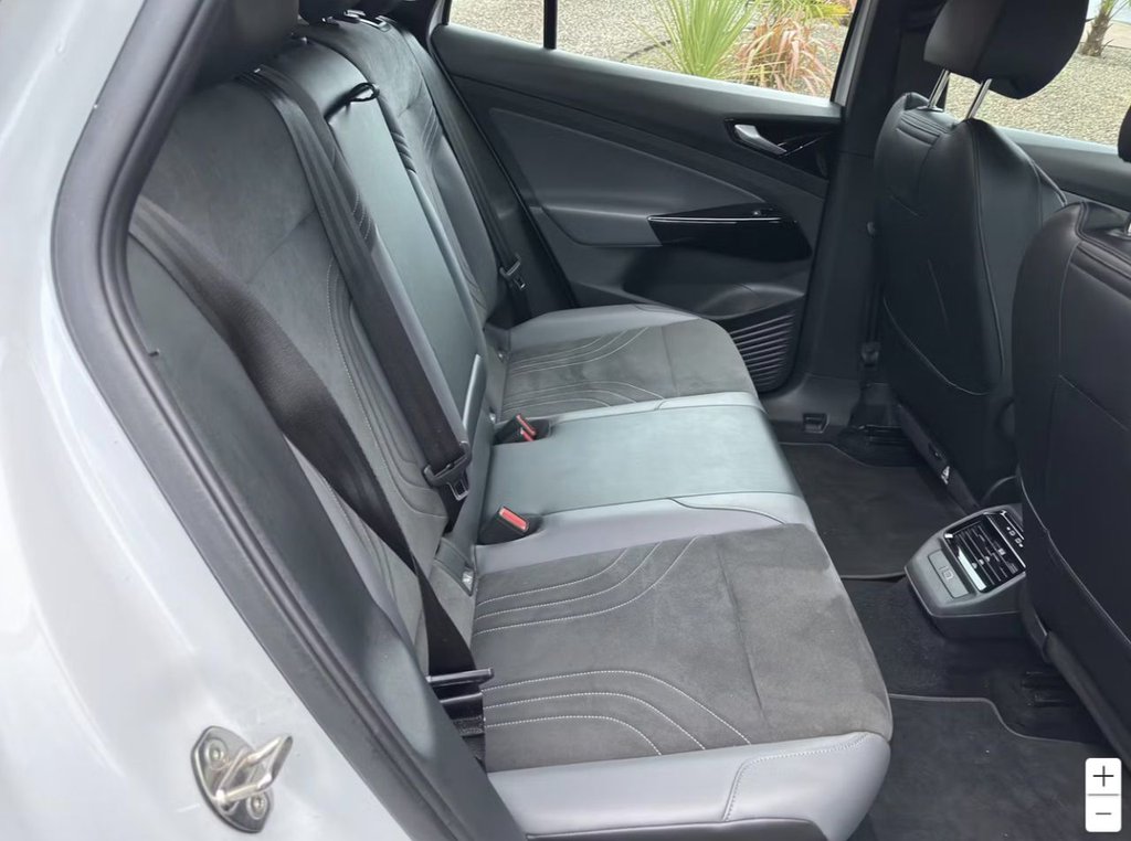 Used Volkswagen ID.4 2022 for sale - 77927296: Photo 8