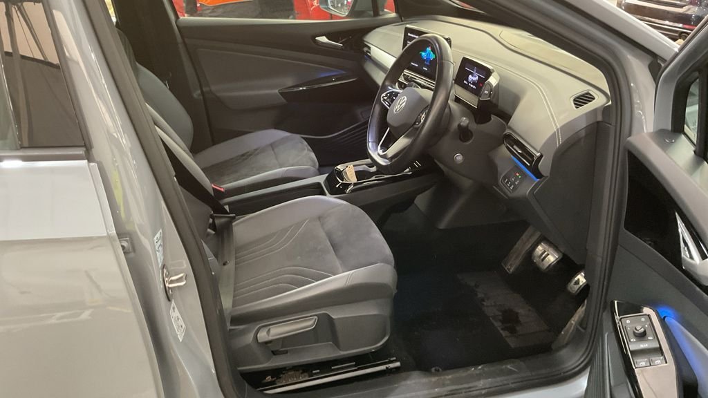 Used Volkswagen ID.4 2023 for sale - 78124408: Photo 3