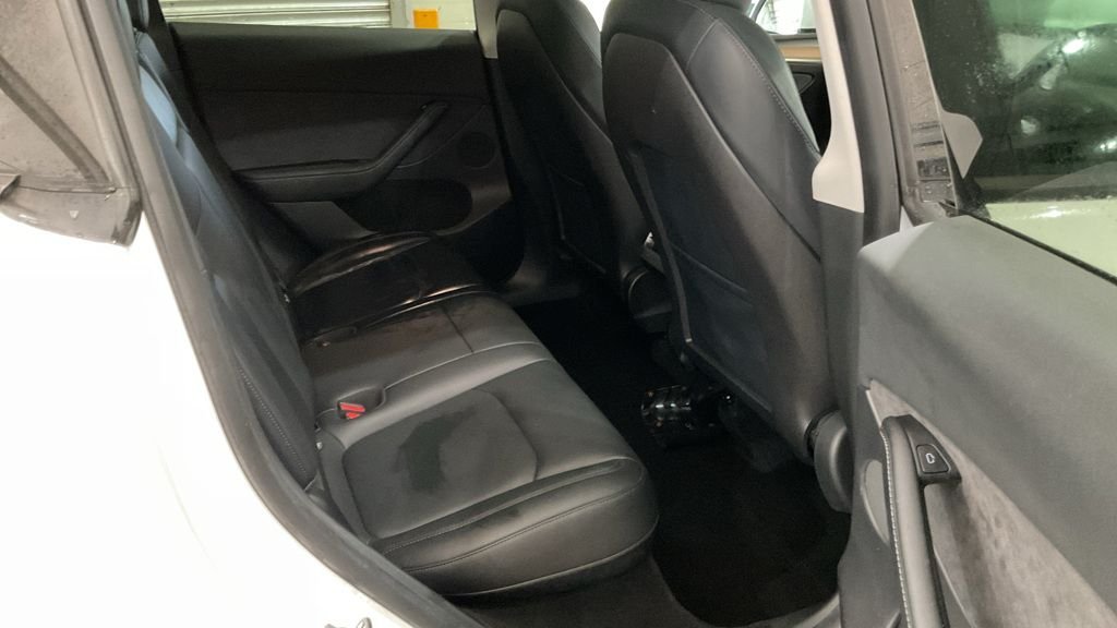 Used Tesla Model Y 2022 for sale - 77734358: Photo 10