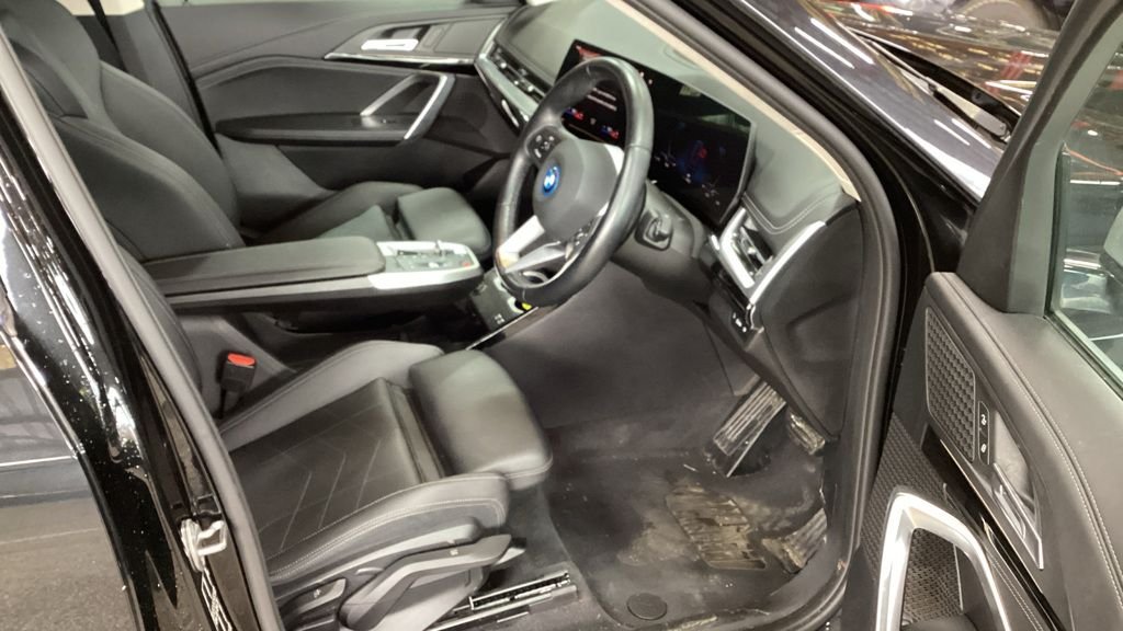 Used BMW iX1 2023 for sale - 78069268: Photo 3