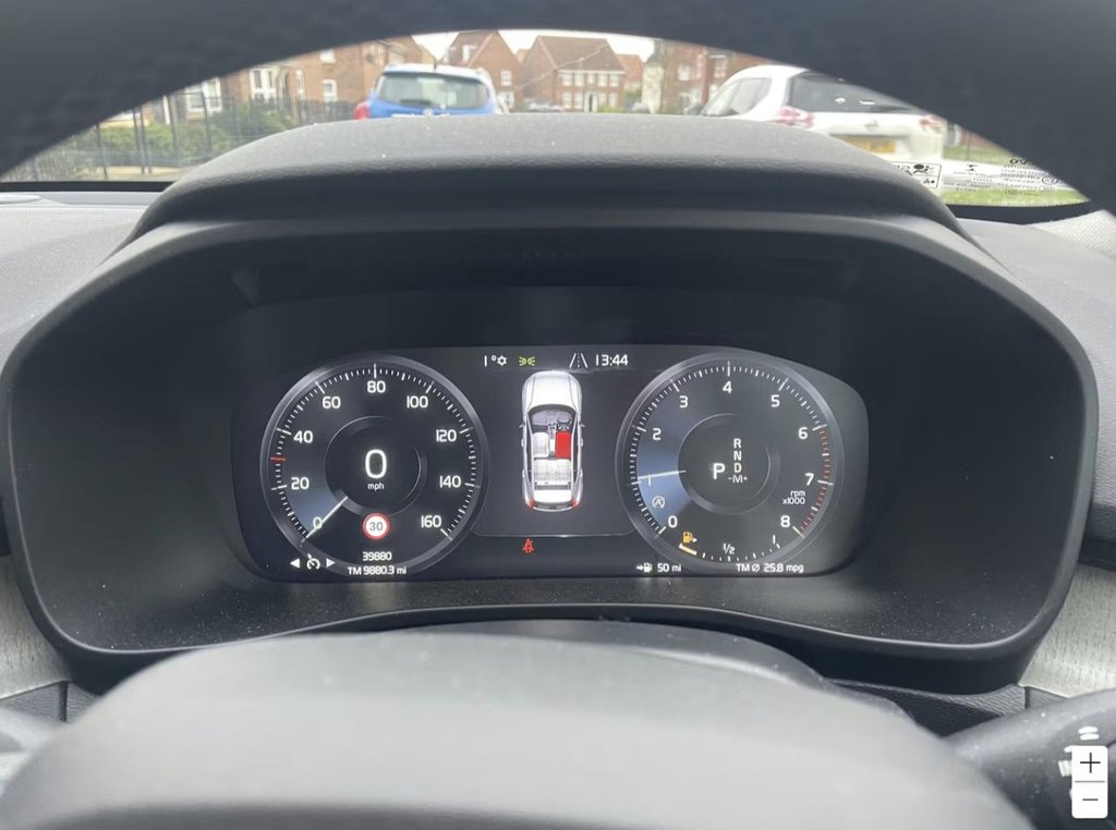 Used Volvo XC40 2022 for sale - 77421813: Photo 9