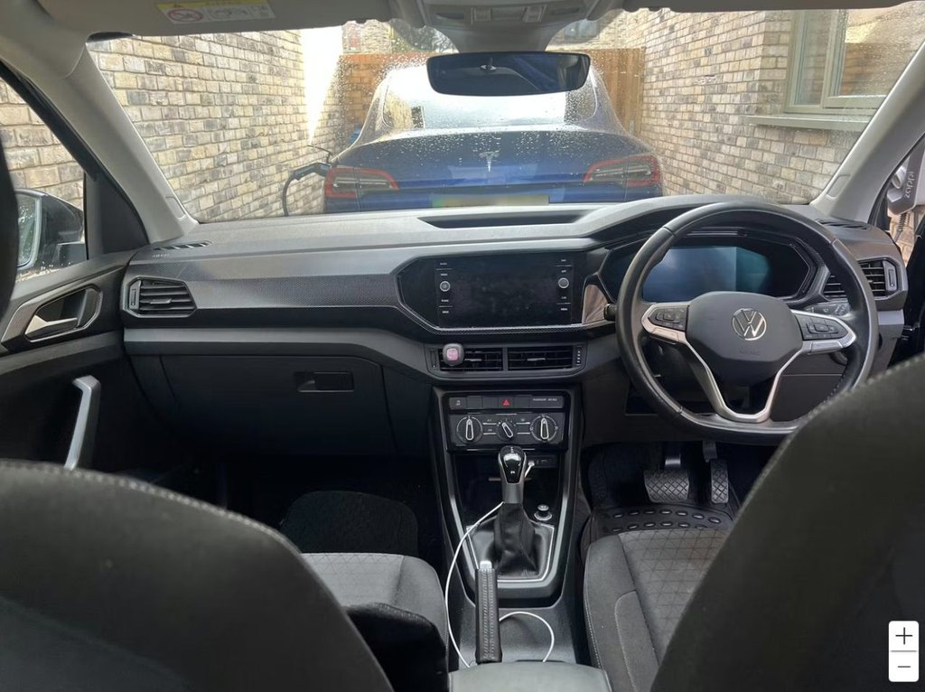 Used Volkswagen T-Cross 2022 for sale - 77534660: Photo 2