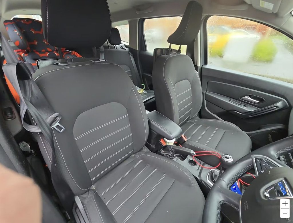 Used Dacia Duster 2022 for sale - 77654712: Photo 2