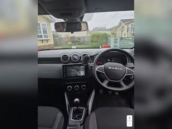 Used Dacia Duster 2023 for sale - 77835230: Photo